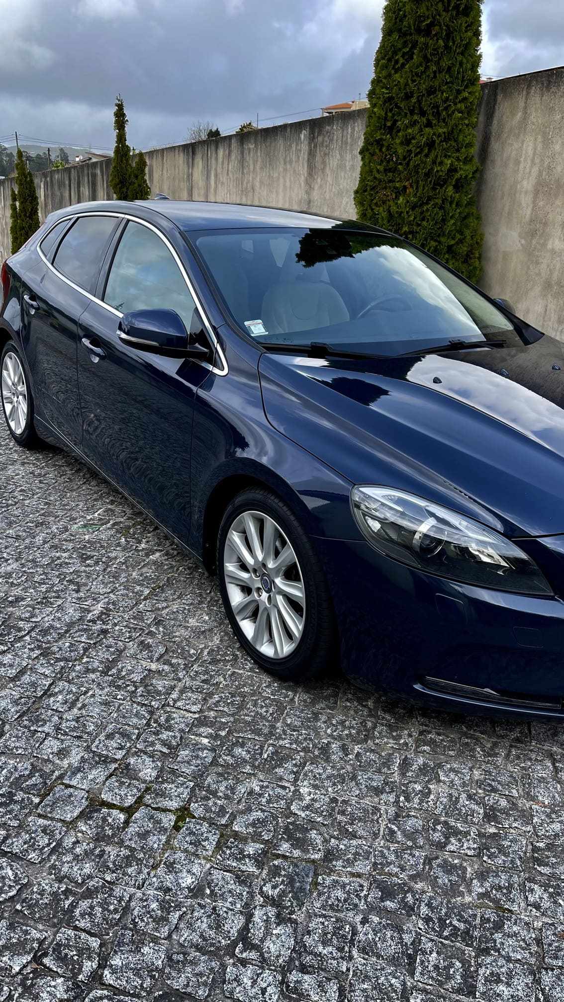 volvo-v40-d2-2014-diesel-1560cc