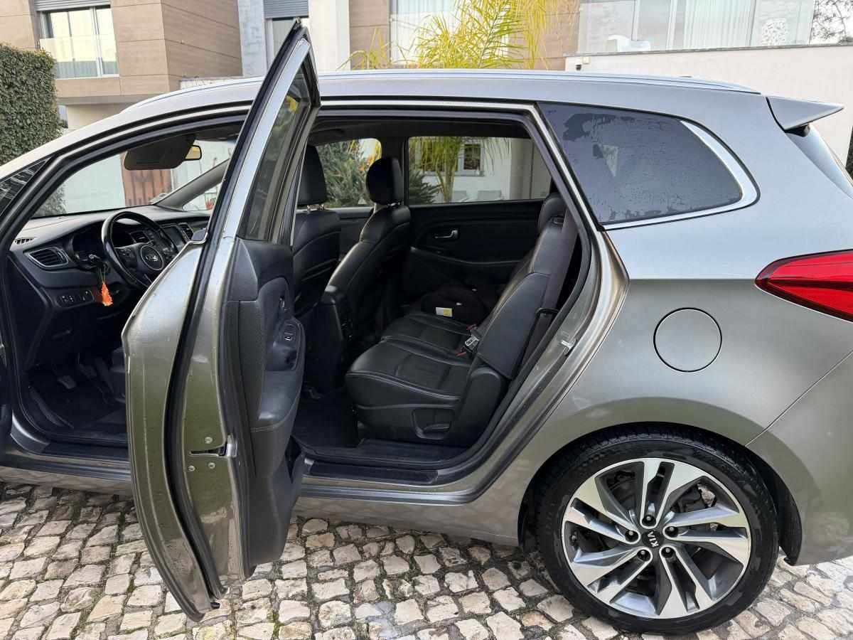 kia-carens-1-7-vgt-2017-diesel-1685cc