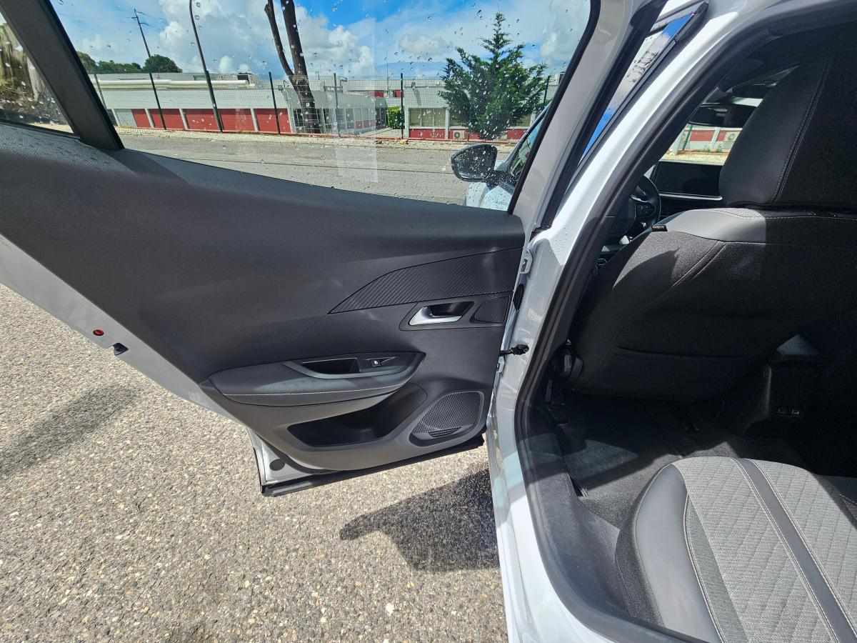 peugeot-2008-1-2-puretech-2024-gasolina-1199cc