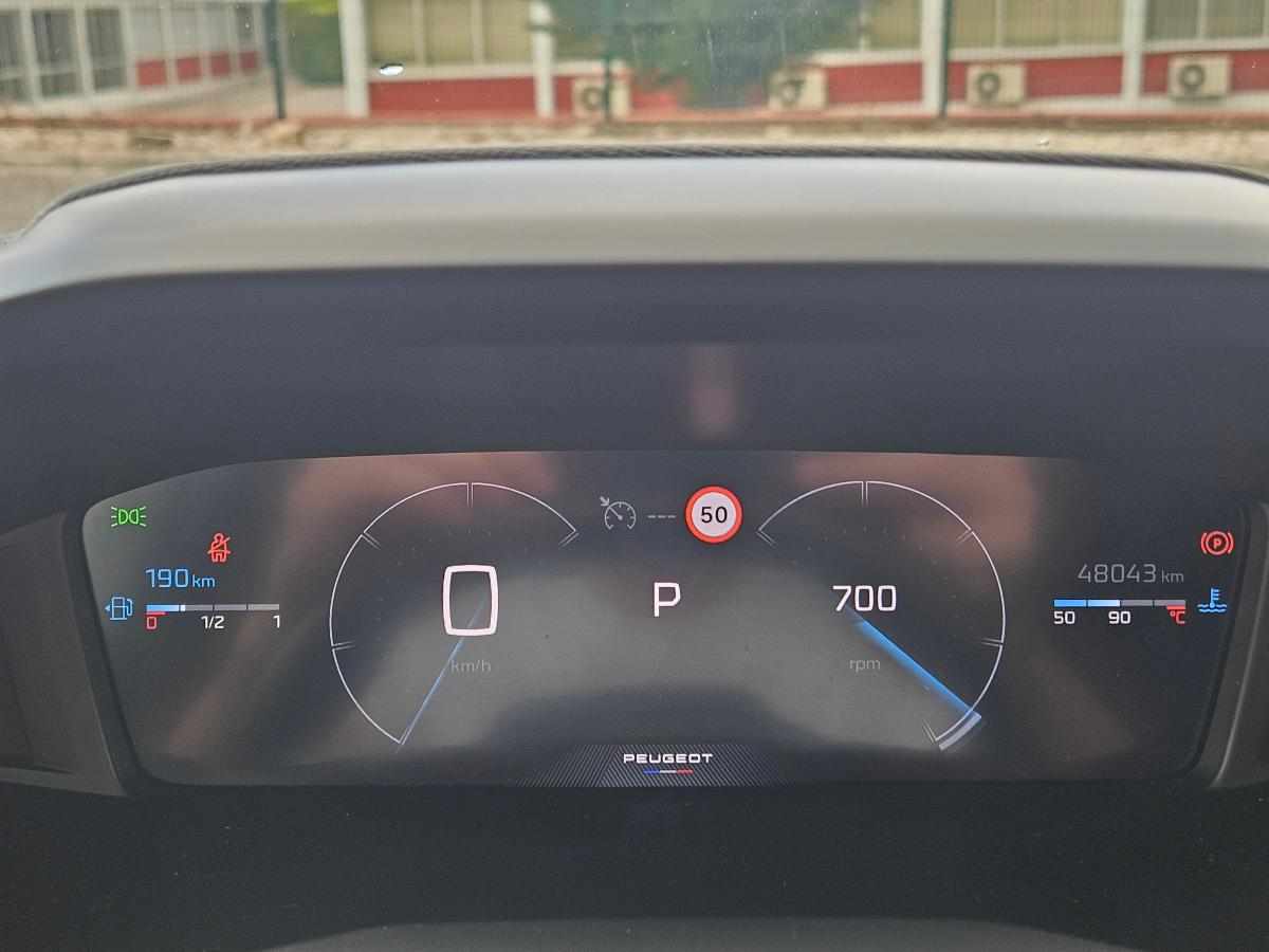 peugeot-2008-1-2-puretech-2024-gasolina-1199cc