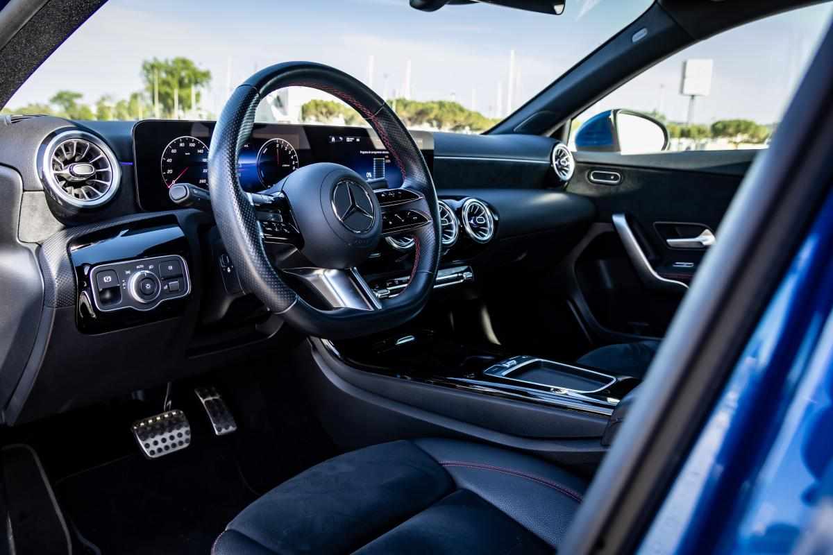 mercedes-benz-classe-a-a-250-e-2023-gasolina-1332cc