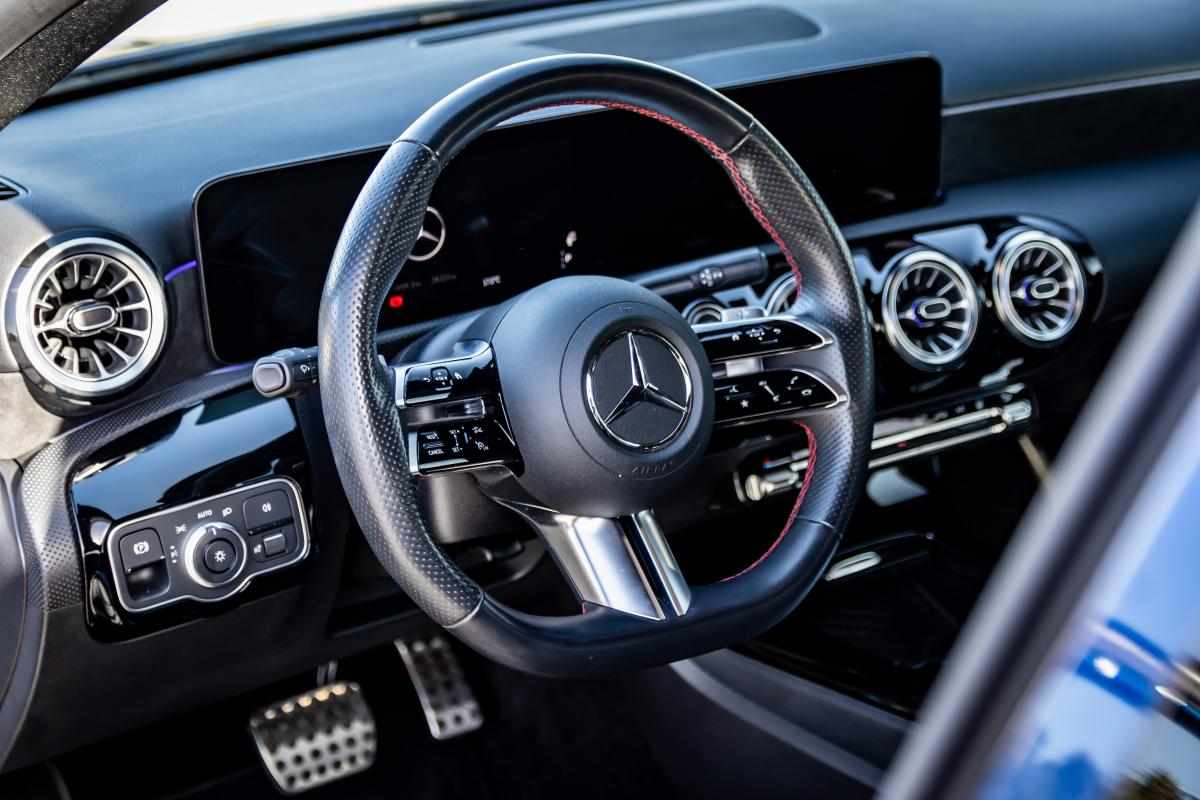 mercedes-benz-classe-a-a-250-e-2023-gasolina-1332cc