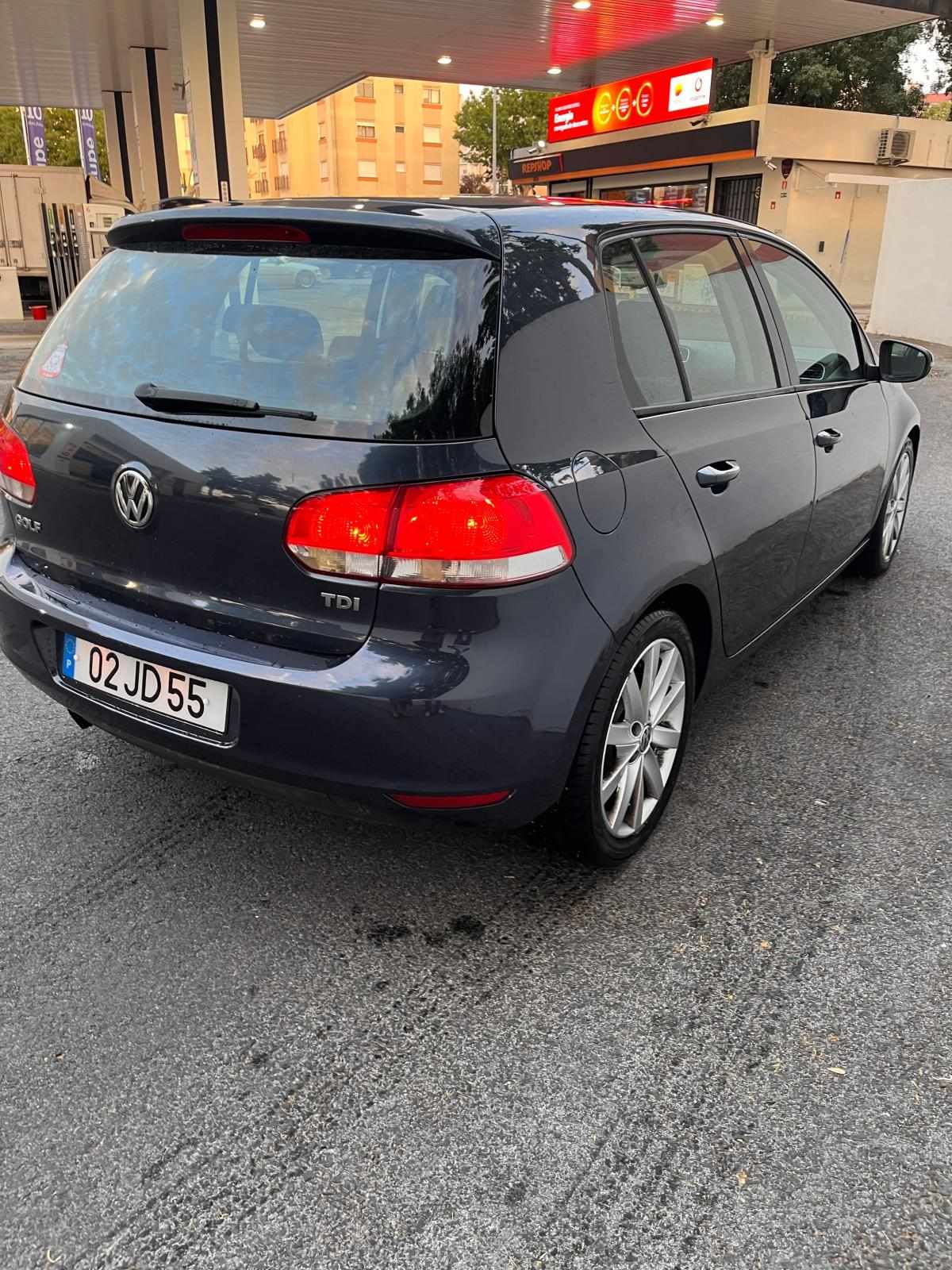 volkswagen-golf-1-6-tdi-2010-diesel-1598cc