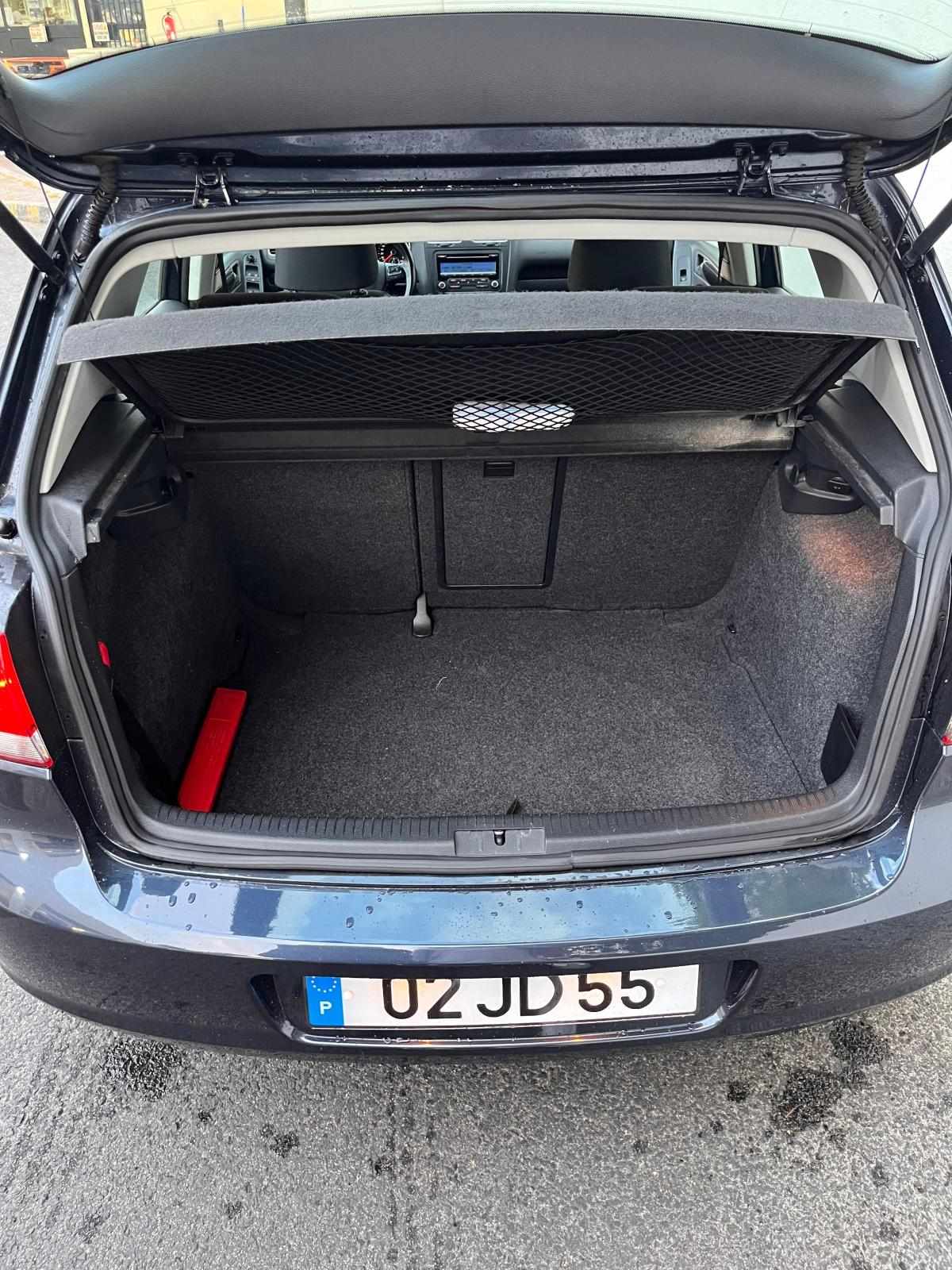 volkswagen-golf-1-6-tdi-2010-diesel-1598cc