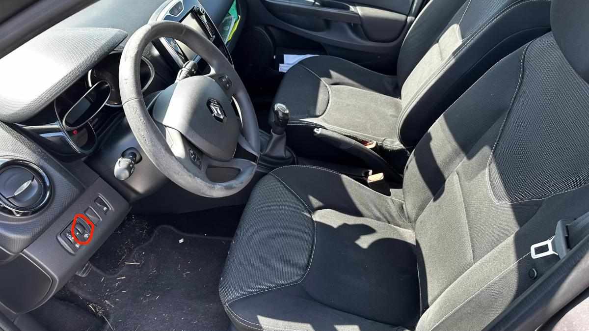 renault-clio-0-9-tce-2015-gasolina-898cc