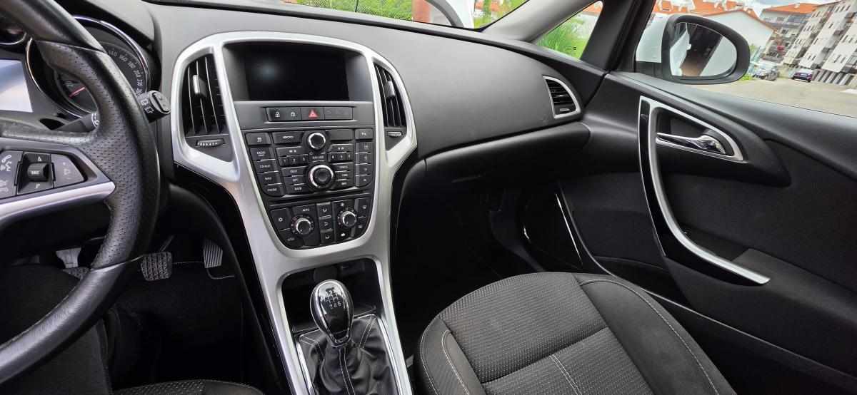 opel-astra-1-7-cdti-2012-diesel-1686cc