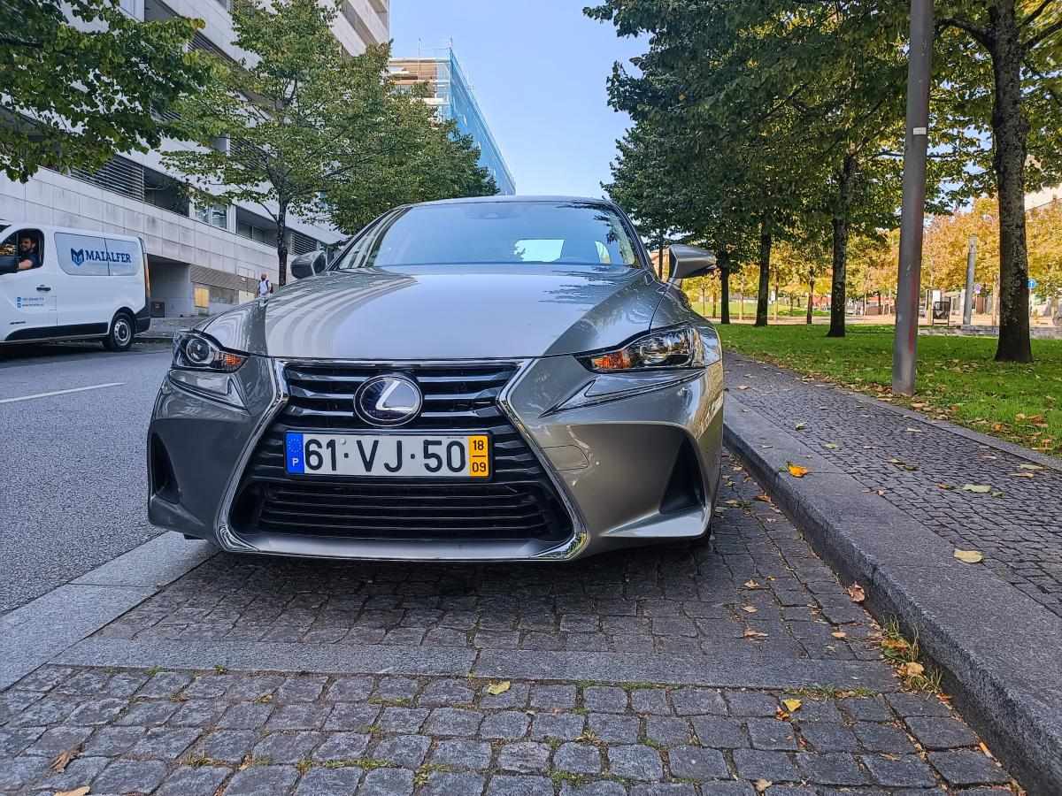 lexus-is-300h-2-5-2018-hibrido-a-gasolina-2494cc
