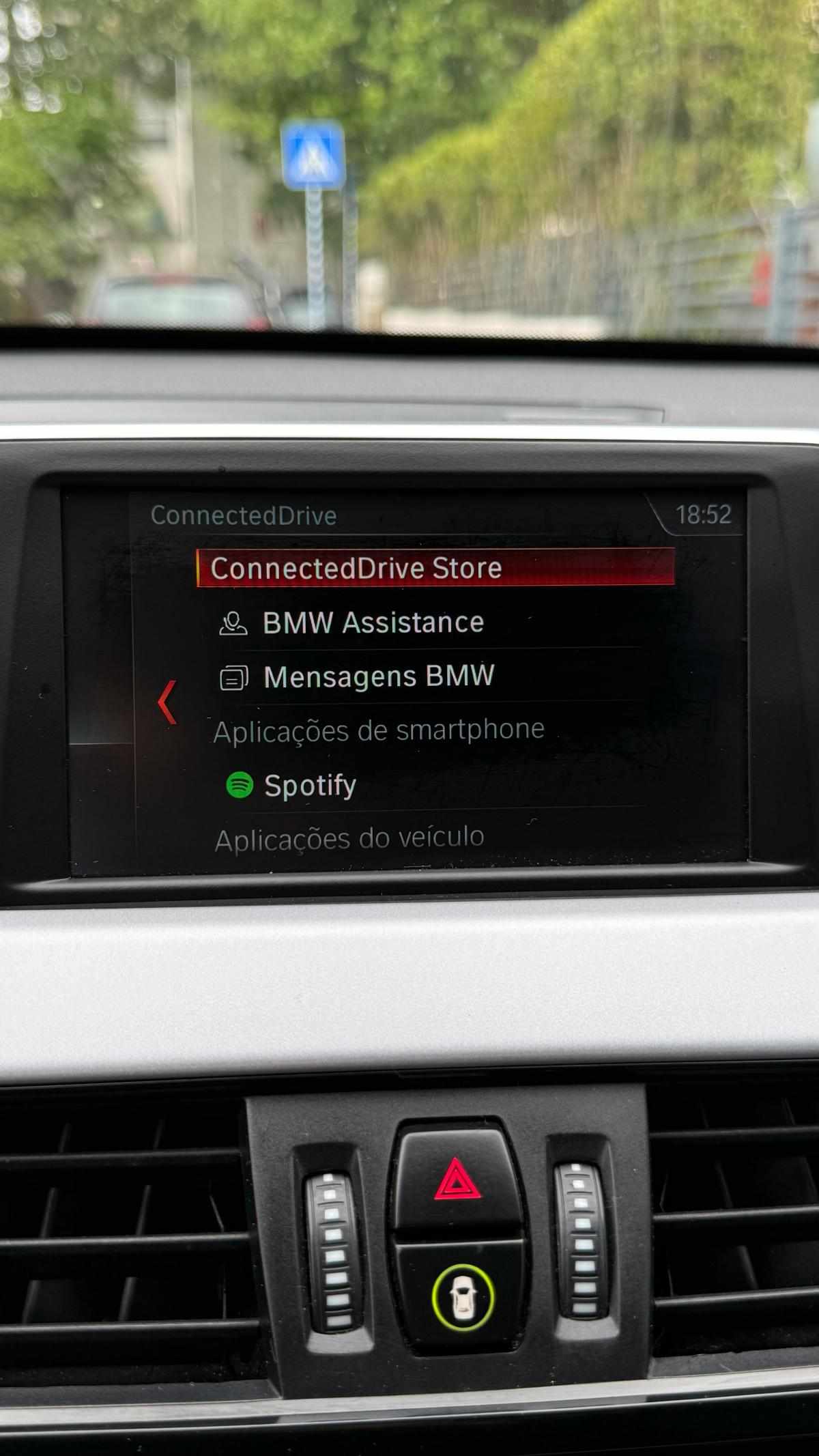 bmw-x1-sdrive16d-2018-diesel-1496cc