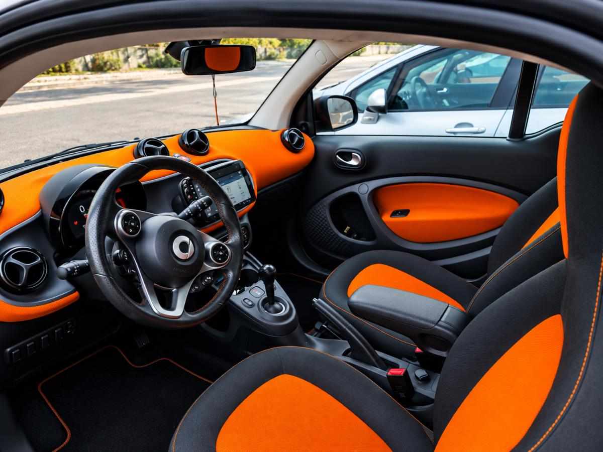 smart-fortwo-17-6-kwh-2018-eletrico