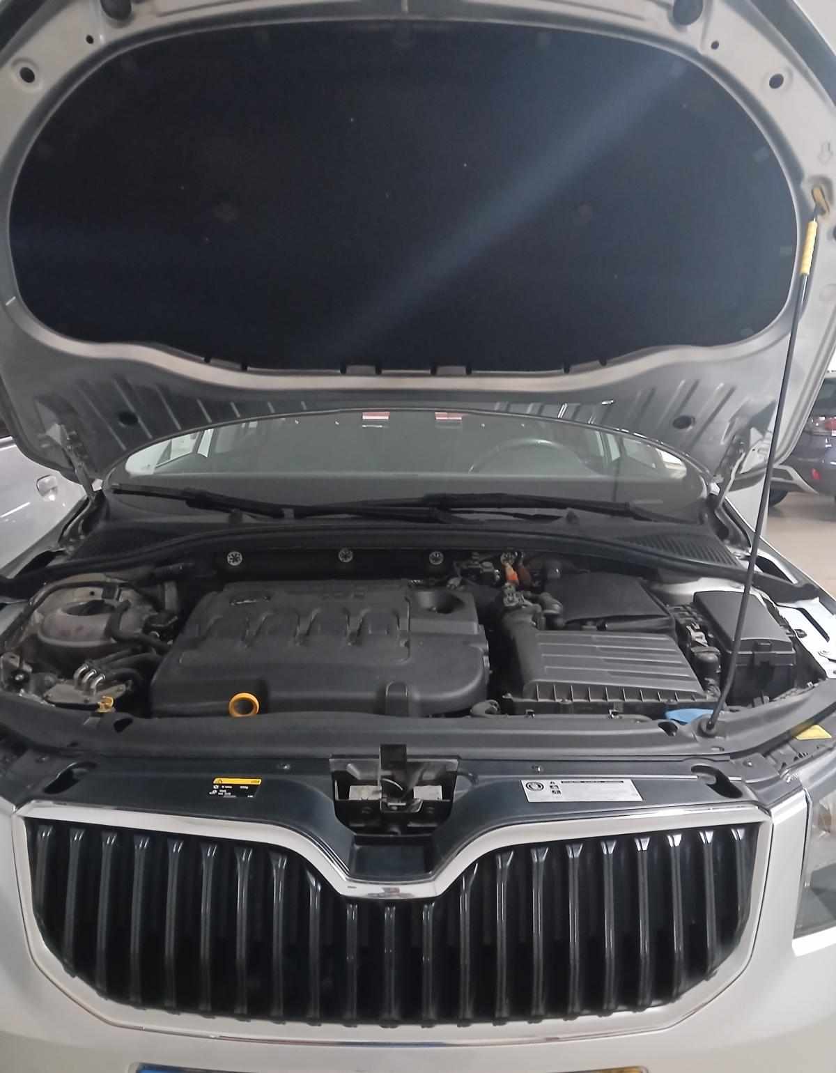 skoda-octavia-1-6-tdi-2014-diesel-1598cc