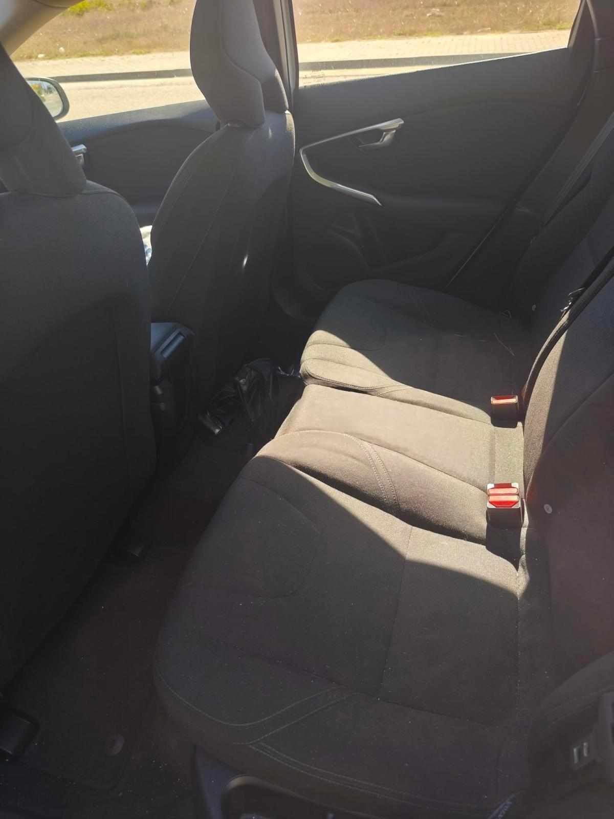 volvo-v40-1-6-d2-2014-diesel-1560cc