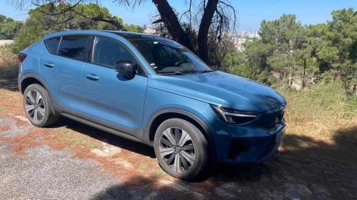 volvo-c40-recharge-pure-electric-2022-eletrico