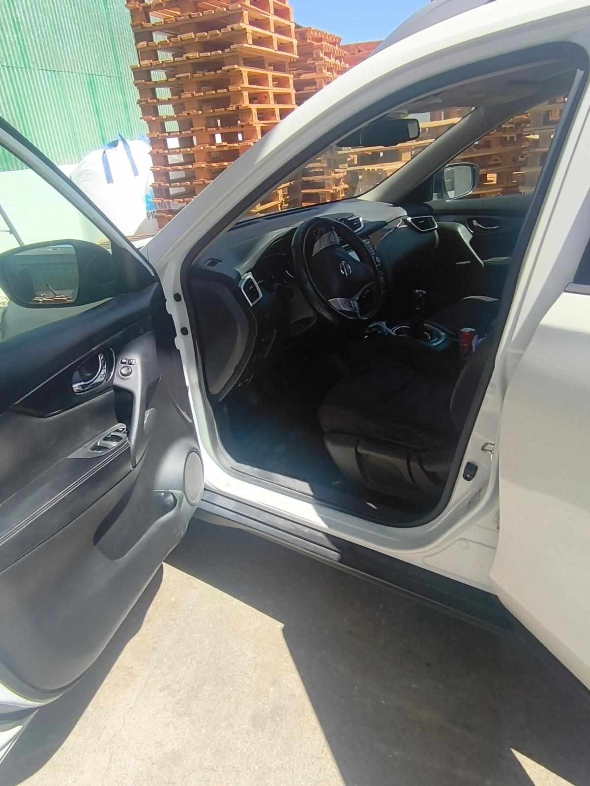 nissan-x-trail-1-6-dci-dpf-awd-2015-diesel-1598cc