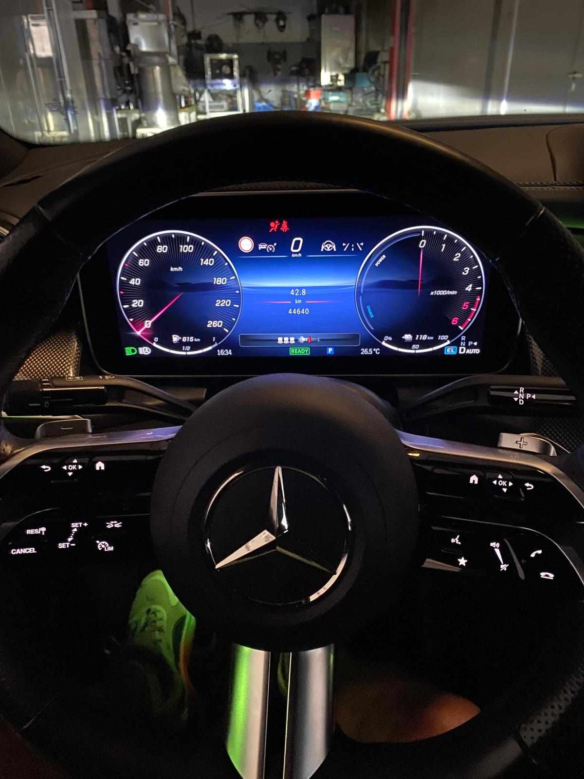 mercedes-benz-glc-220-d-4matic-2023-diesel-1993cc