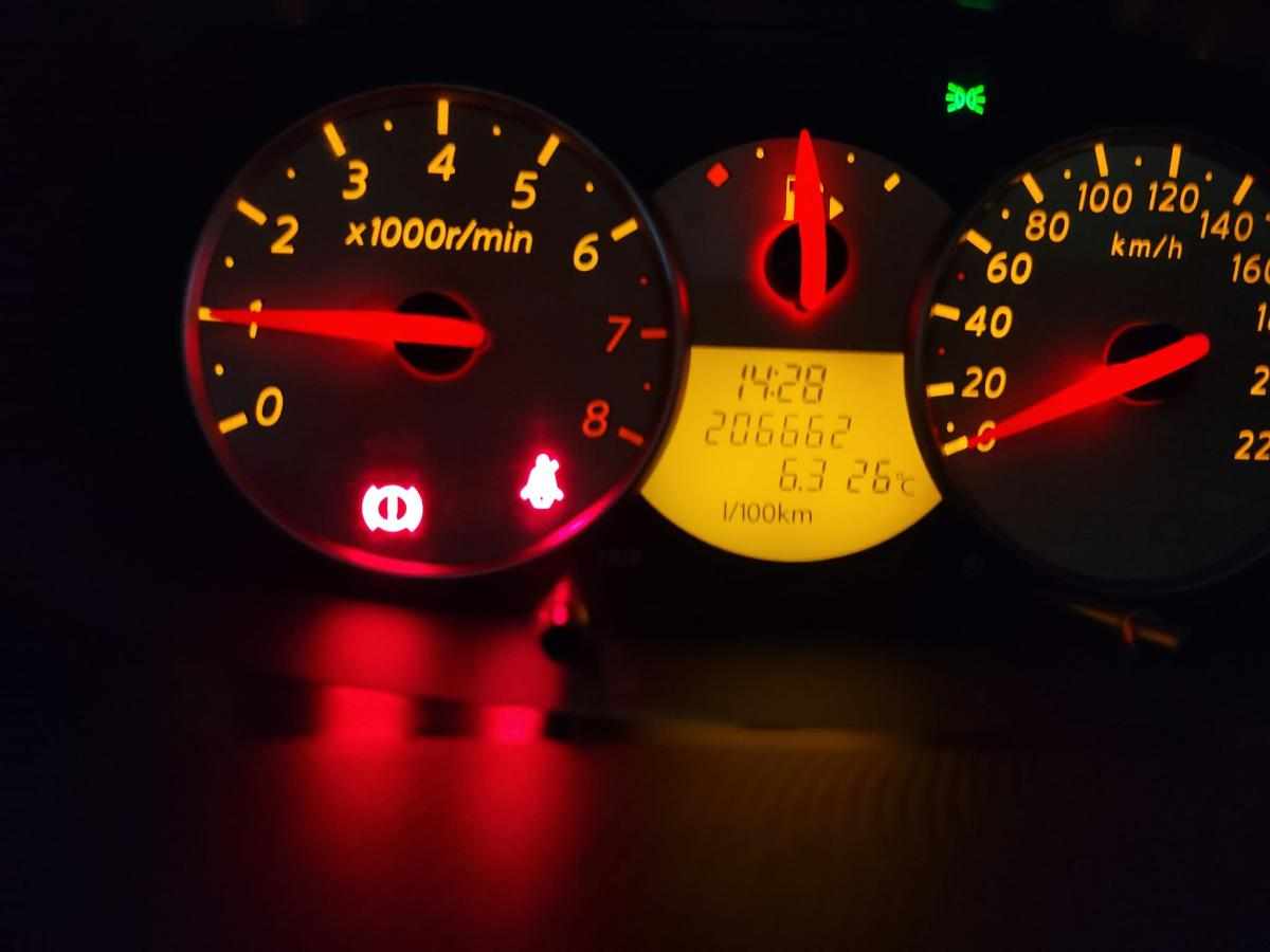 nissan-micra-1-4-2008-gasolina-1386cc