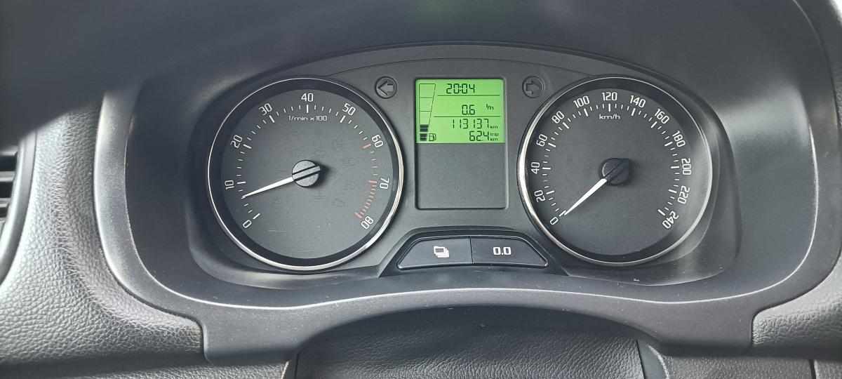 skoda-fabia-1-2-tsi-2010-gasolina-1197cc
