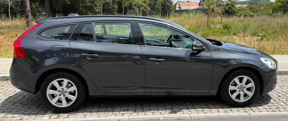 volvo-v60-1-6-d2-2011-diesel-1560cc