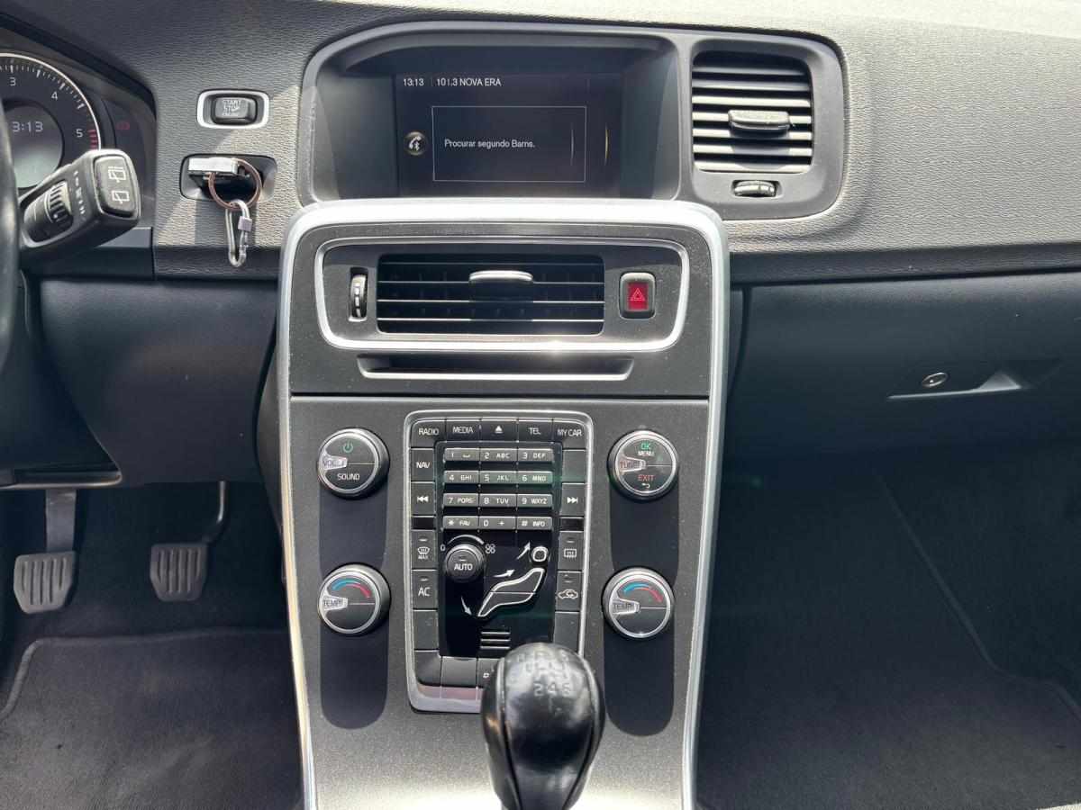 volvo-v60-1-6-d2-2011-diesel-1560cc