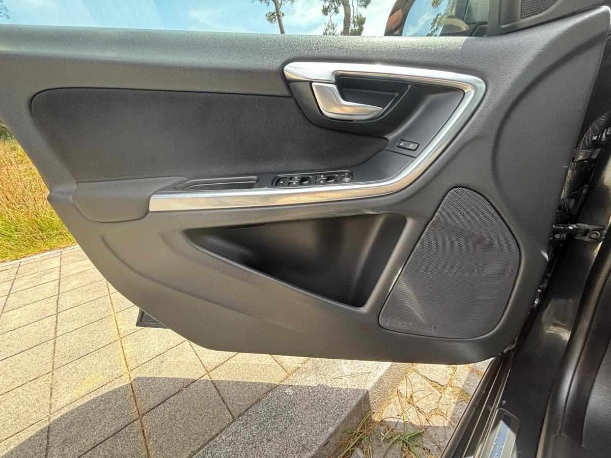 volvo-v60-1-6-d2-2011-diesel-1560cc