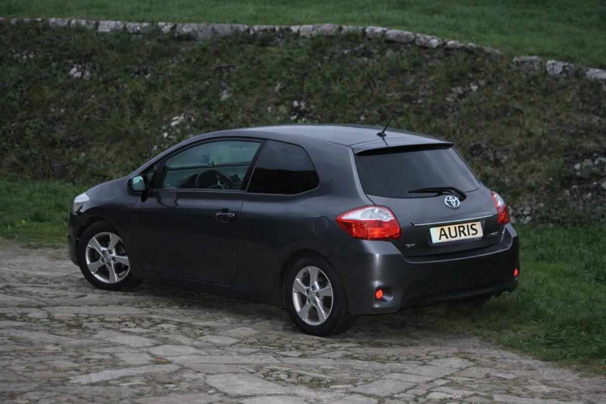 toyota-auris-2011-diesel-1364cc