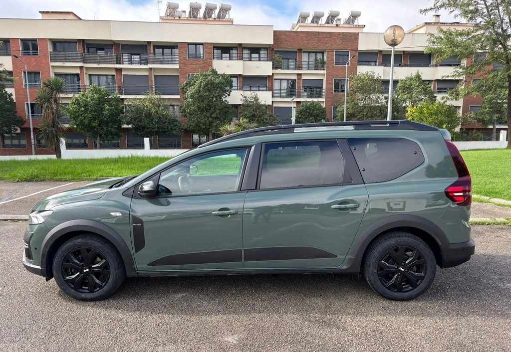 dacia-jogger-1-0-tce-2023-gasolina-999cc
