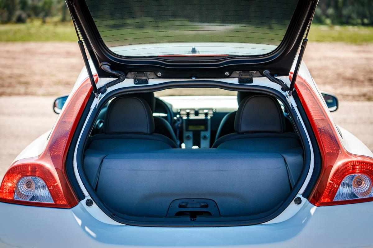 volvo-c30-1-6d-drive-2009-diesel-1560cc