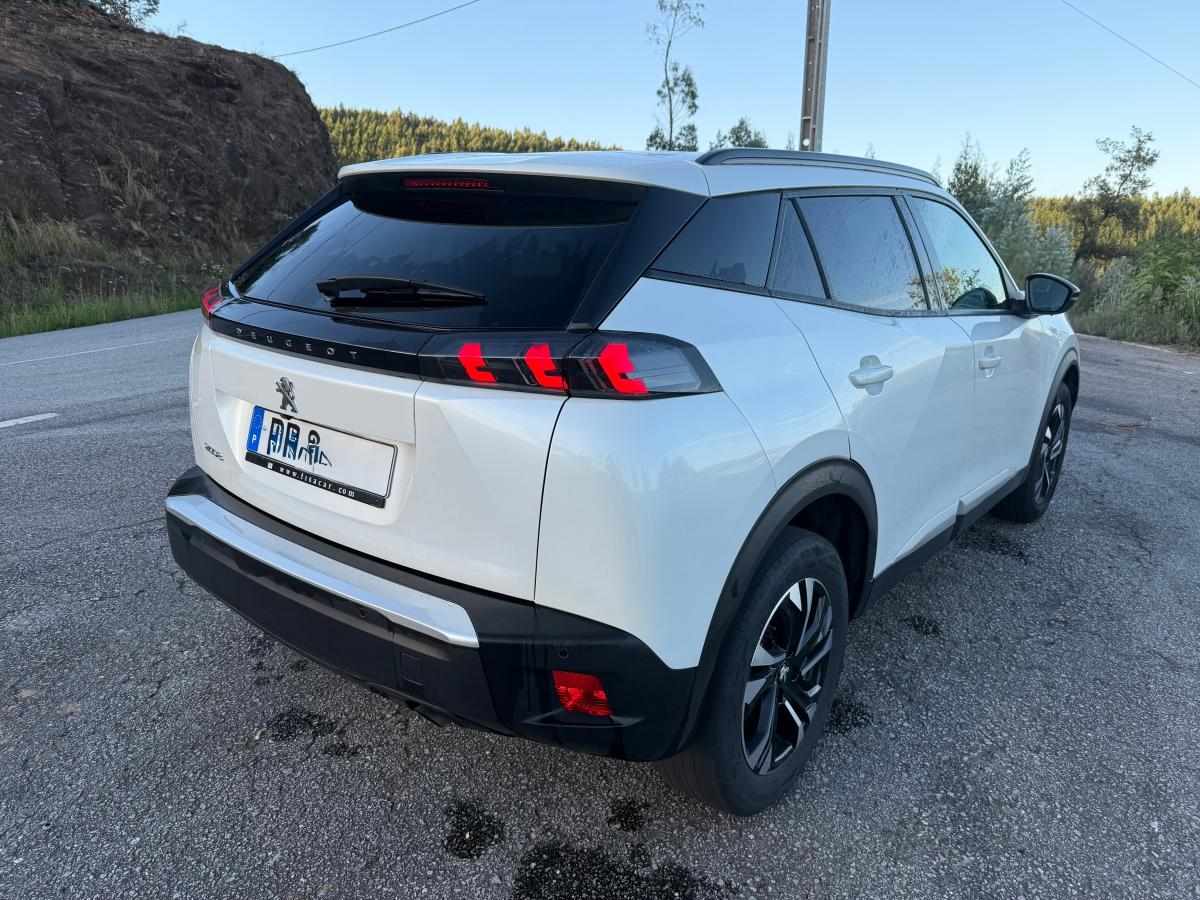 peugeot-2008-1-2-puretech-2023-gasolina-1199cc