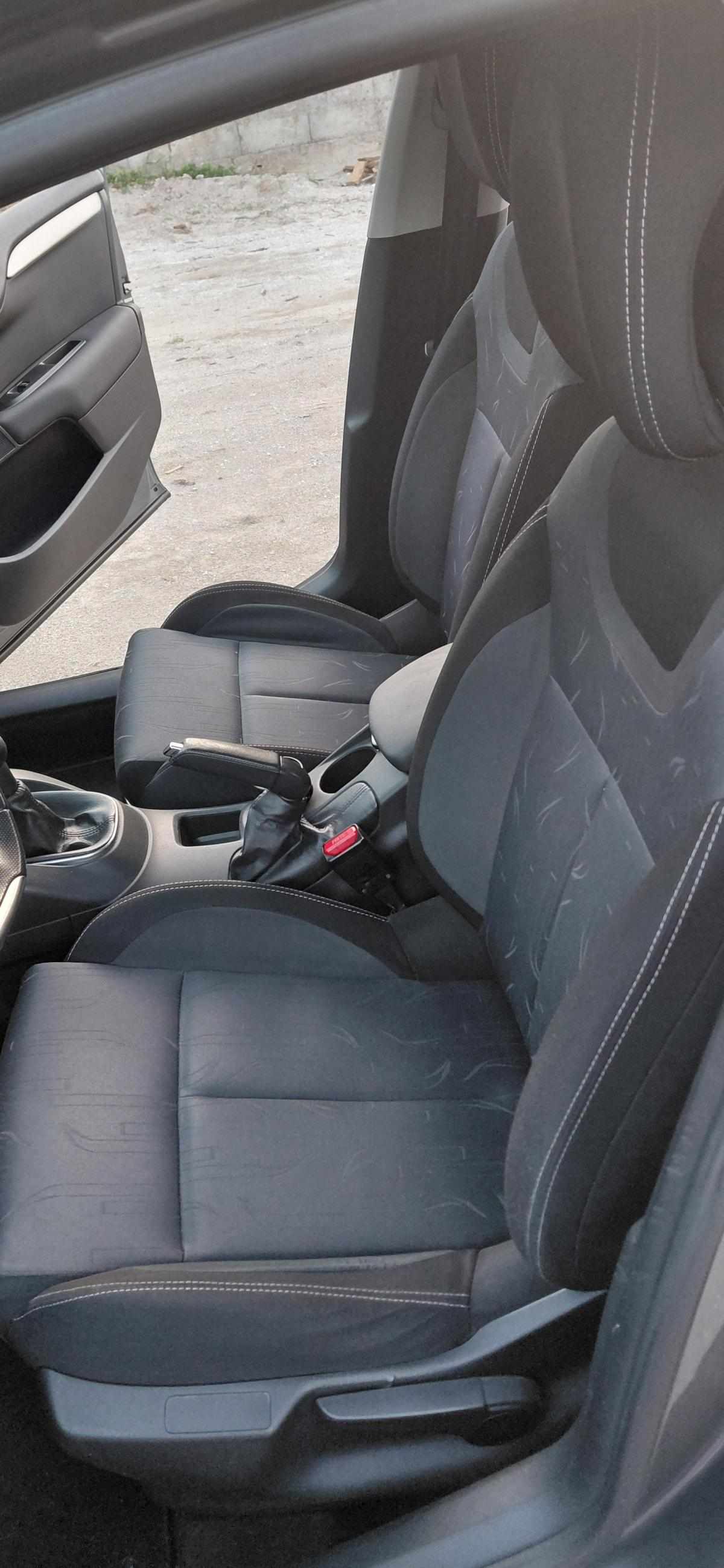 citroen-c4-1-6-hdi-2011-diesel-1560cc