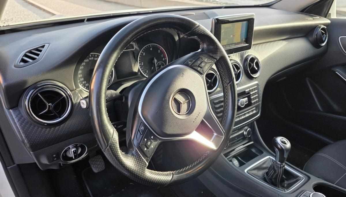 mercedes-benz-gla-180-cdi-2015-diesel-1461cc