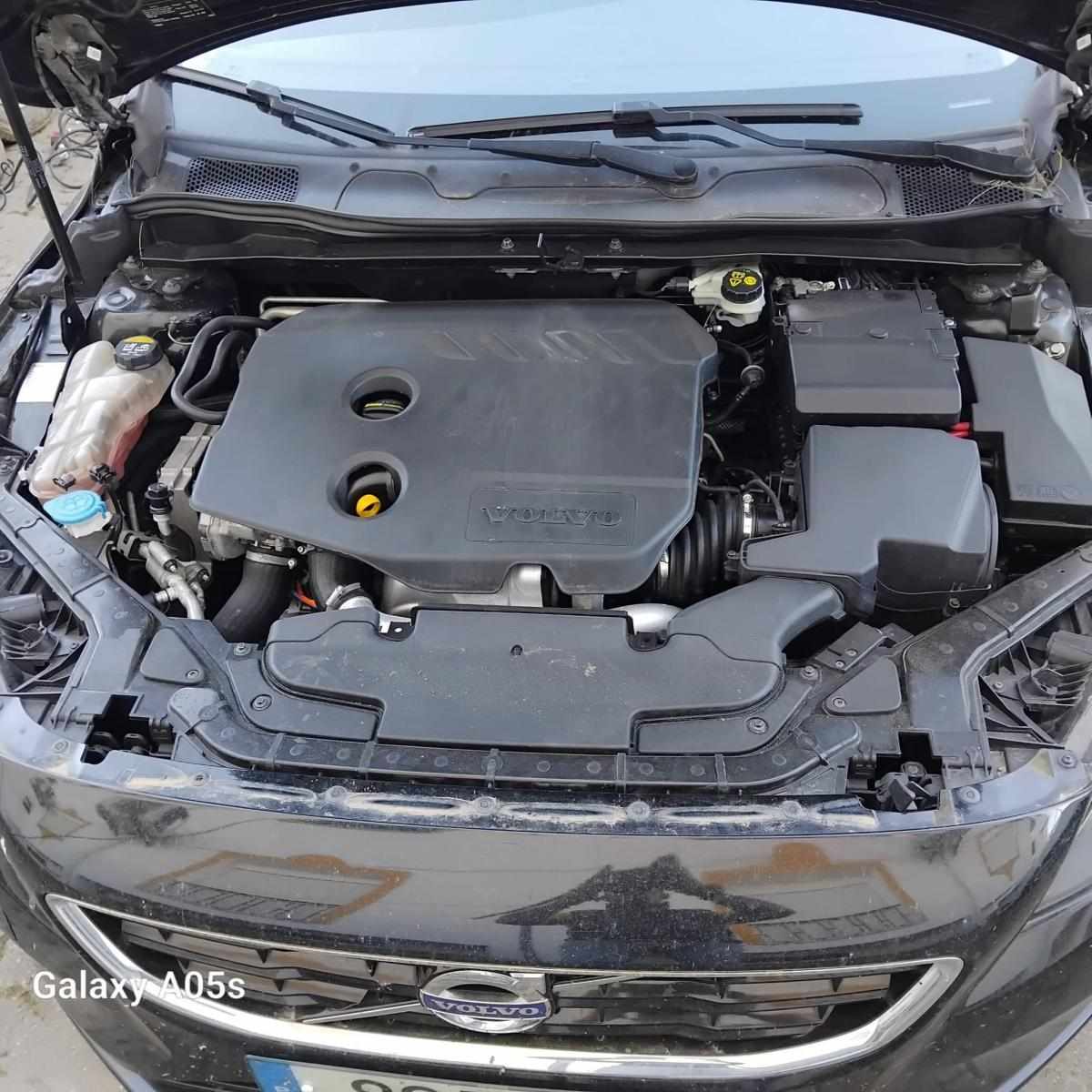 volvo-v40-1-6-d2-2014-diesel-1560cc