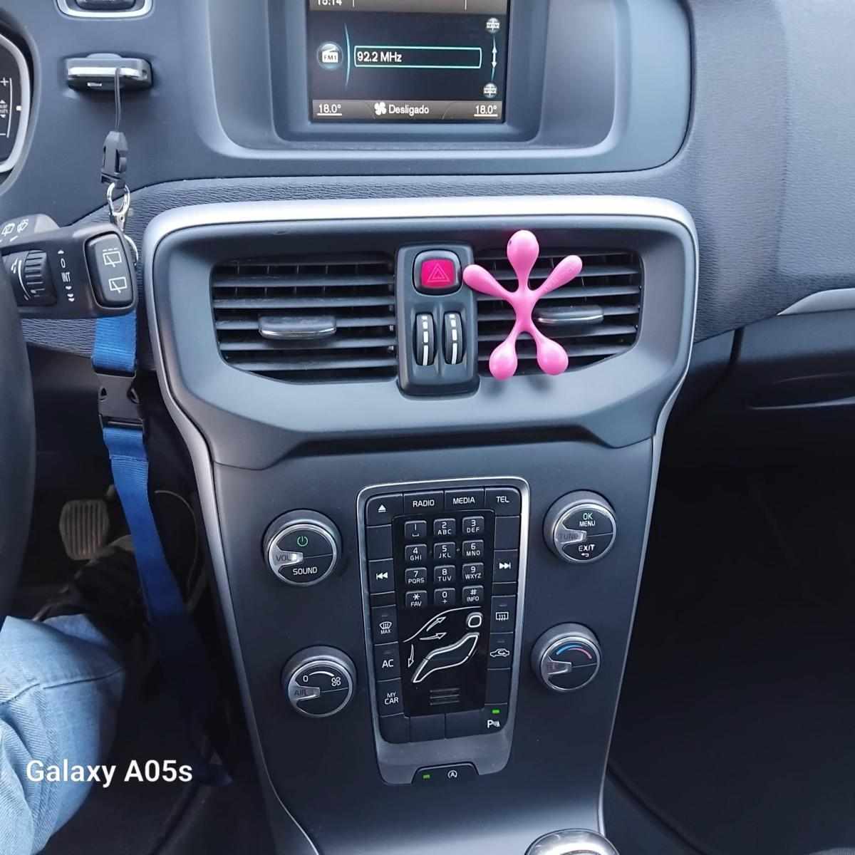 volvo-v40-1-6-d2-2014-diesel-1560cc