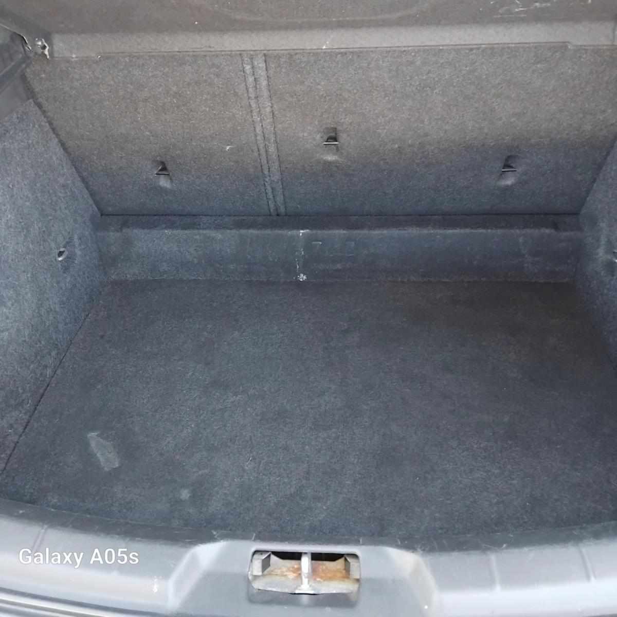volvo-v40-1-6-d2-2014-diesel-1560cc