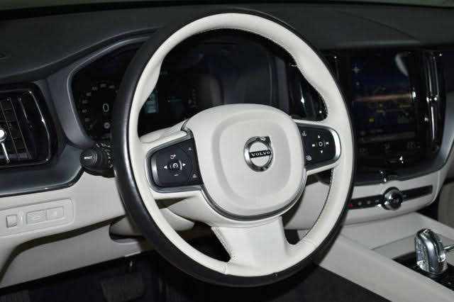 volvo-xc60-t8-twin-engine-awd-2017-gasolina-1969cc