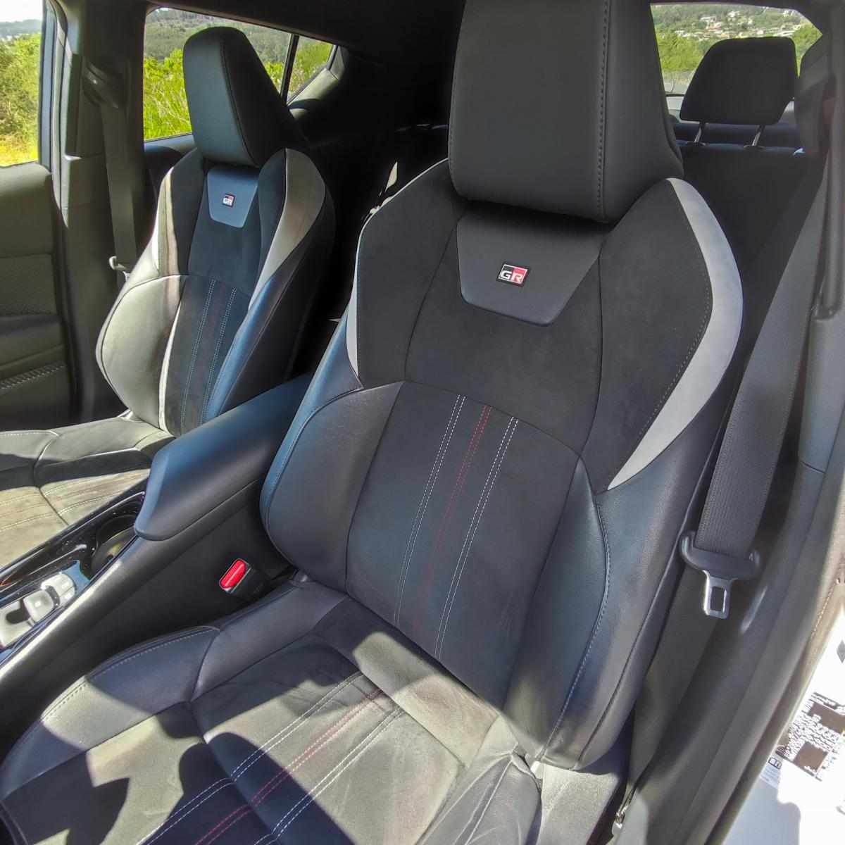 toyota-c-hr-2-0-phev-2023-gasolina-1987cc