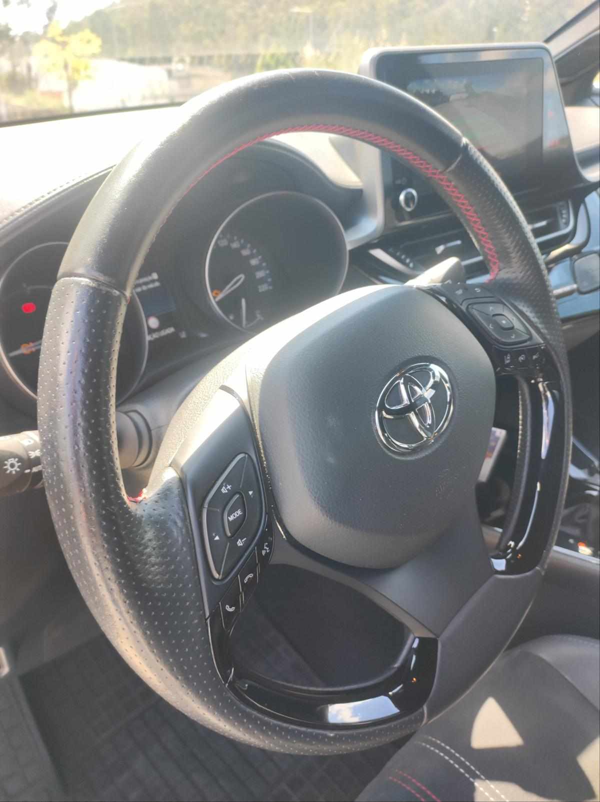 toyota-c-hr-2-0-phev-2023-gasolina-1987cc