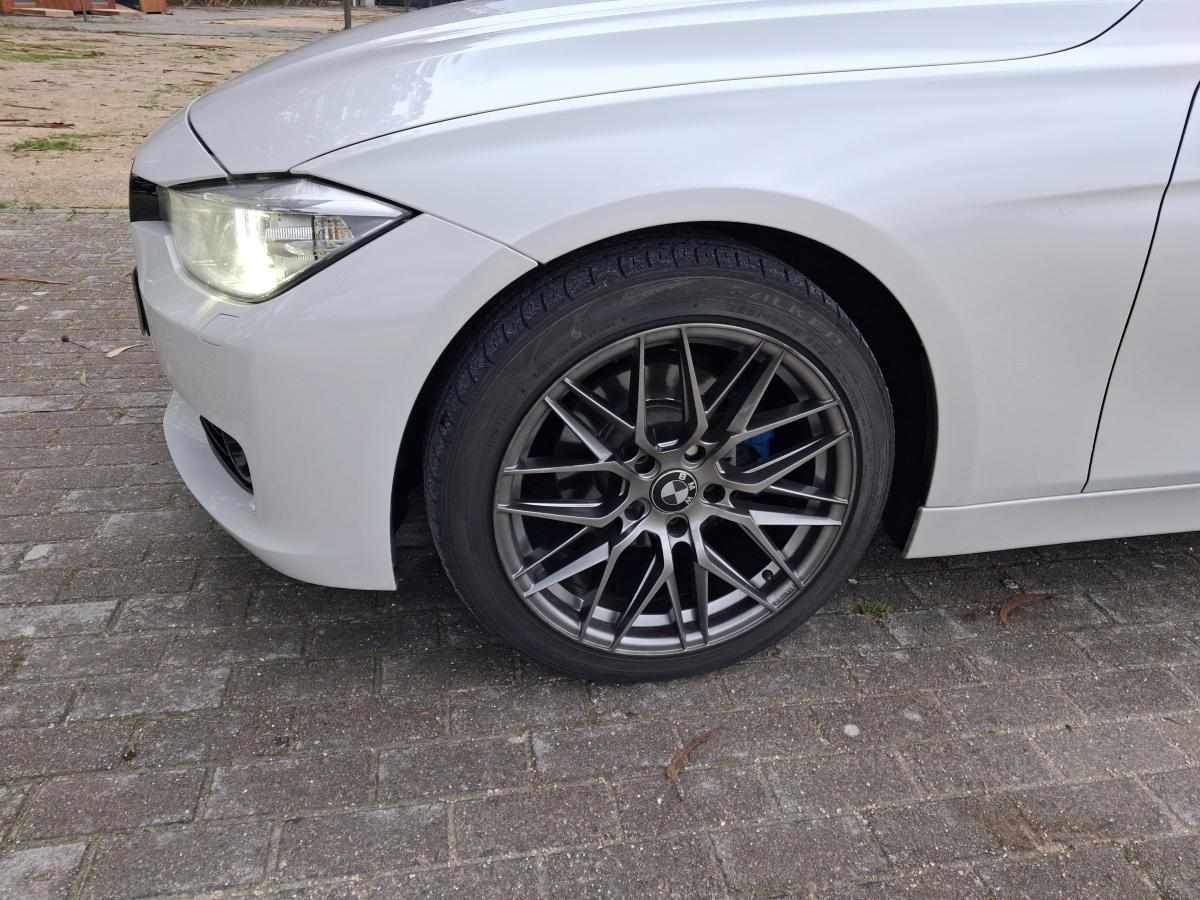 bmw-serie-3-320d-2014-diesel-1995cc