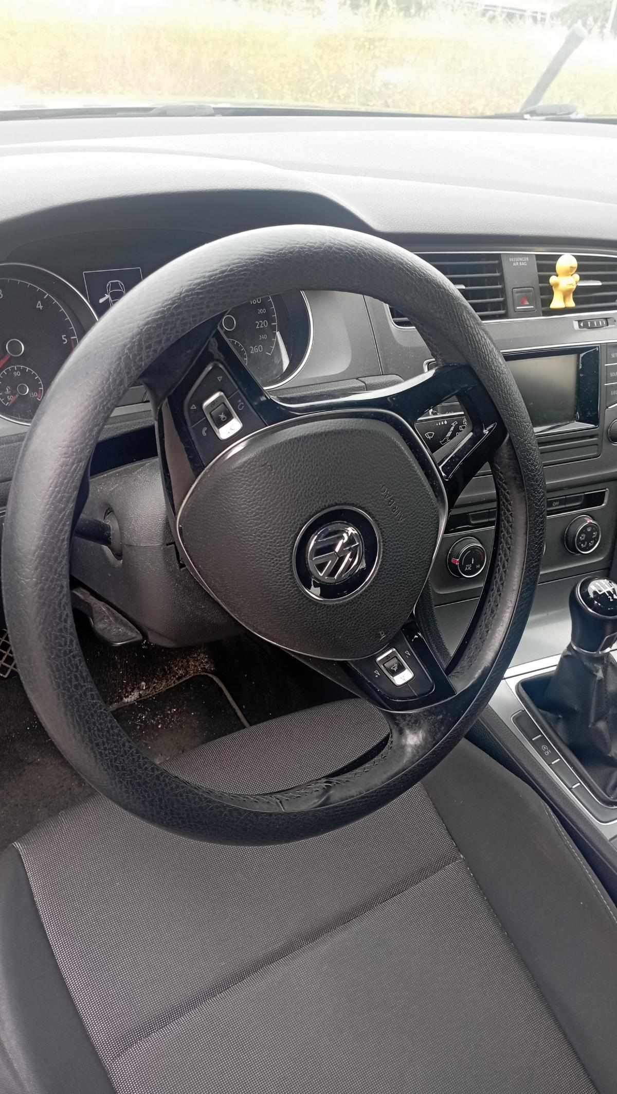volkswagen-golf-1-6-tdi-4motion-2014-diesel-1598cc