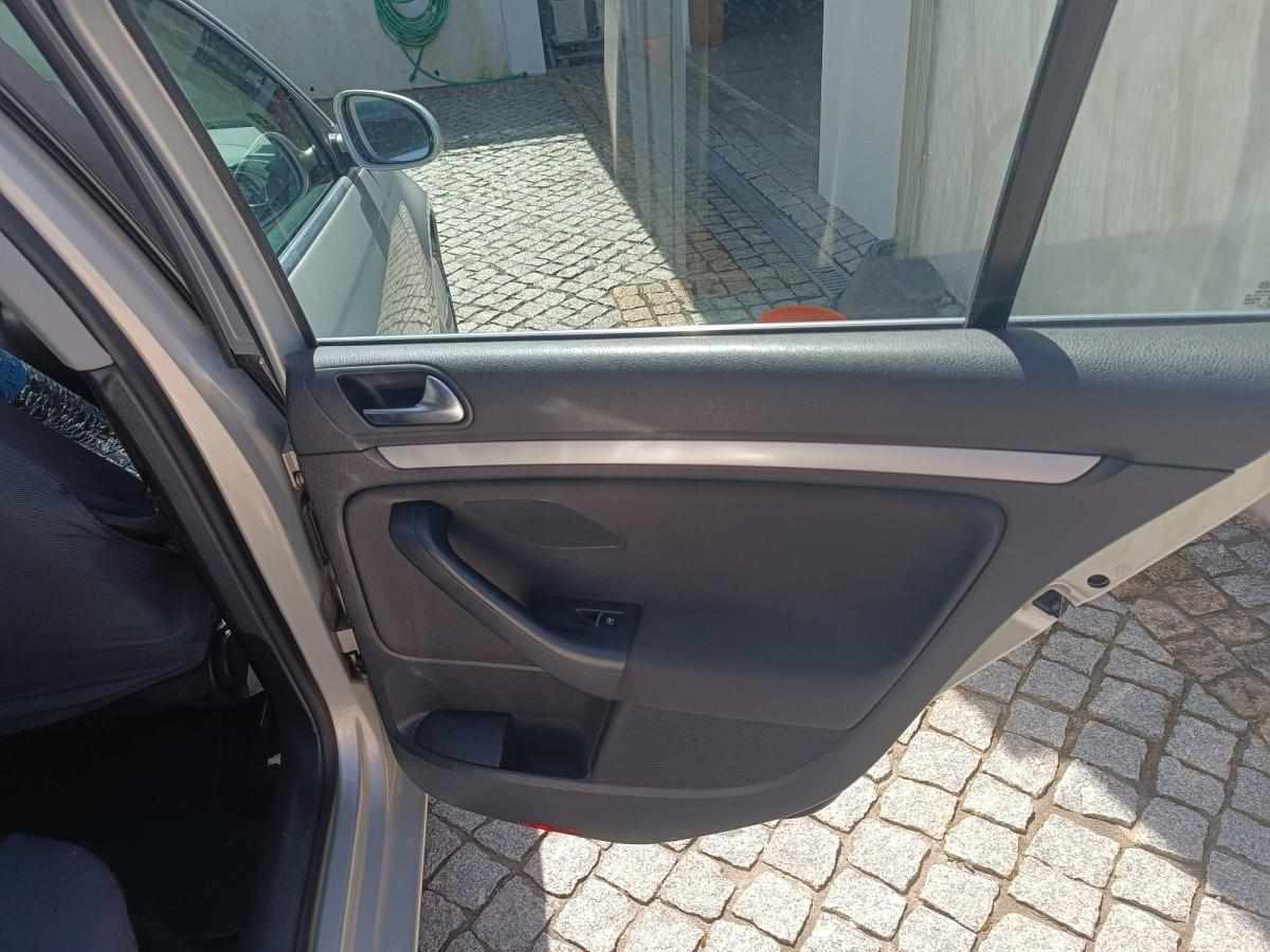 volkswagen-golf-1-6-tdi-2010-diesel-1598cc