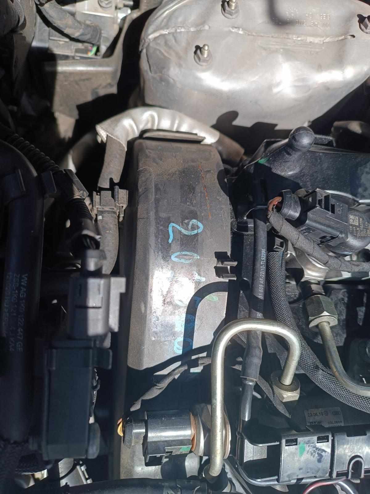 volkswagen-golf-1-6-tdi-2010-diesel-1598cc