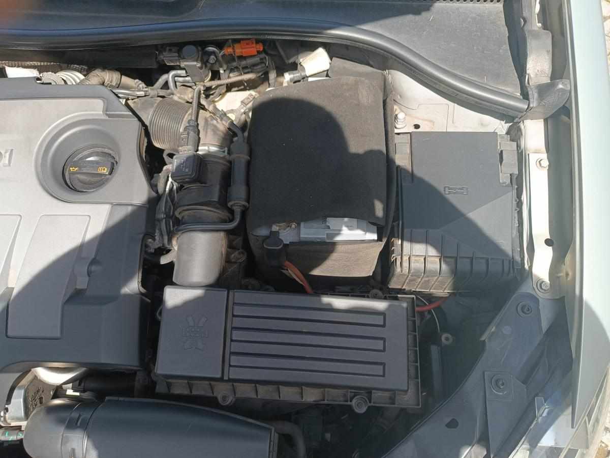 volkswagen-golf-1-6-tdi-2010-diesel-1598cc