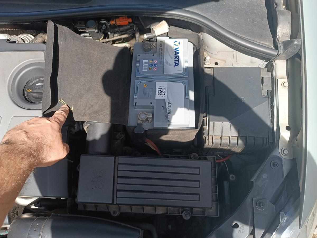 volkswagen-golf-1-6-tdi-2010-diesel-1598cc