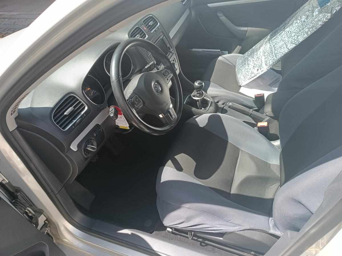volkswagen-golf-1-6-tdi-2010-diesel-1598cc