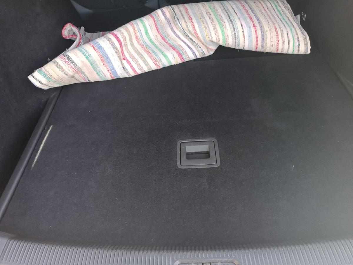 volkswagen-golf-1-6-tdi-2010-diesel-1598cc