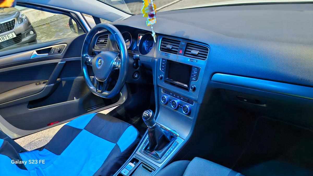 volkswagen-golf-1-6-tdi-bluemotion-2013-diesel-1598cc
