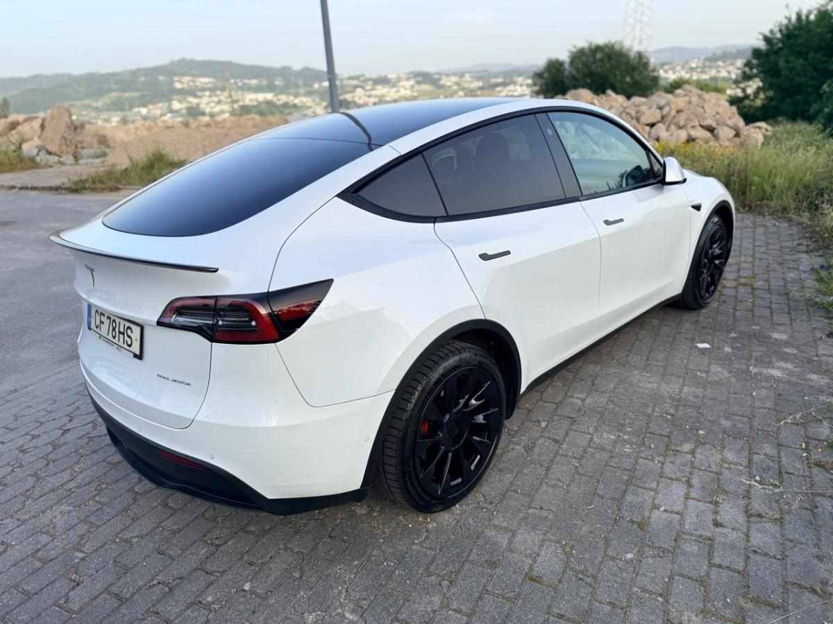 tesla-model-y-2021-eletrico