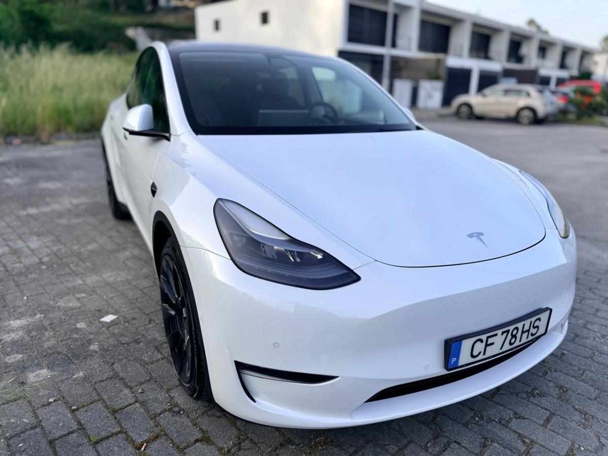 tesla-model-y-2021-eletrico