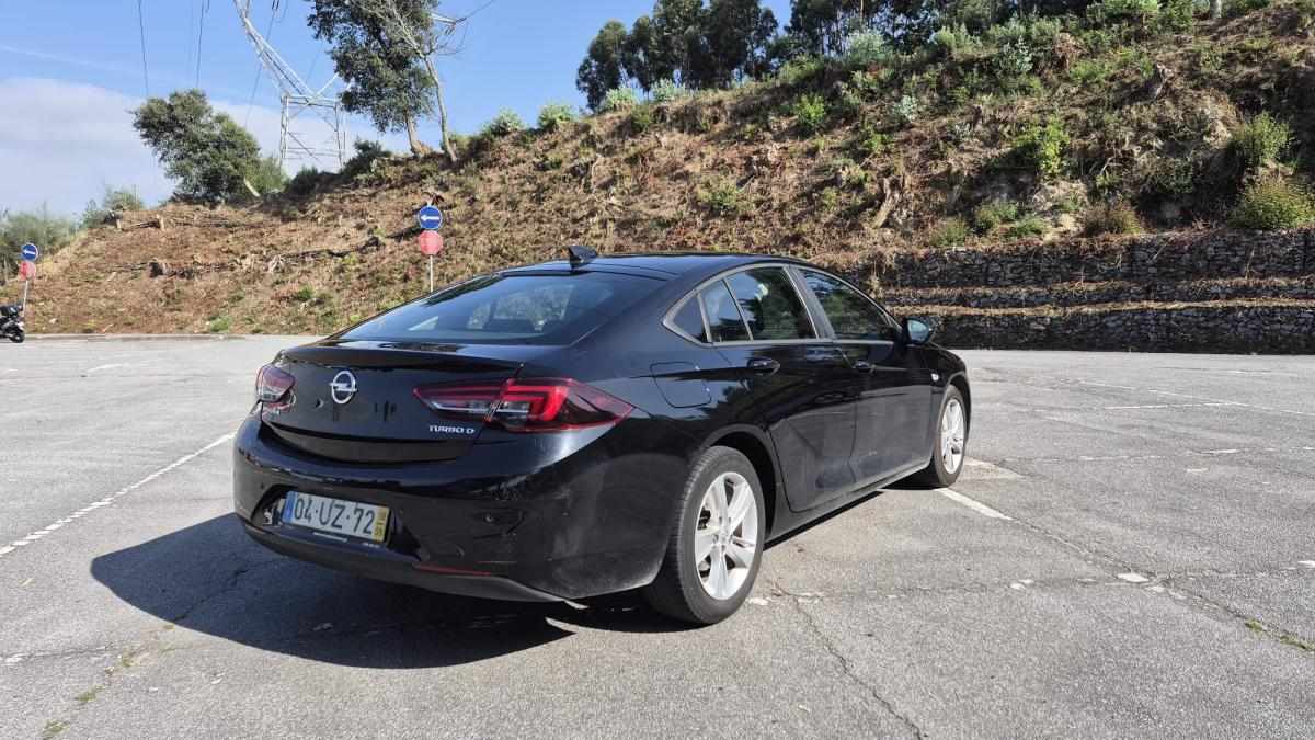 opel-insignia-1-6-cdti-2018-diesel-1598cc