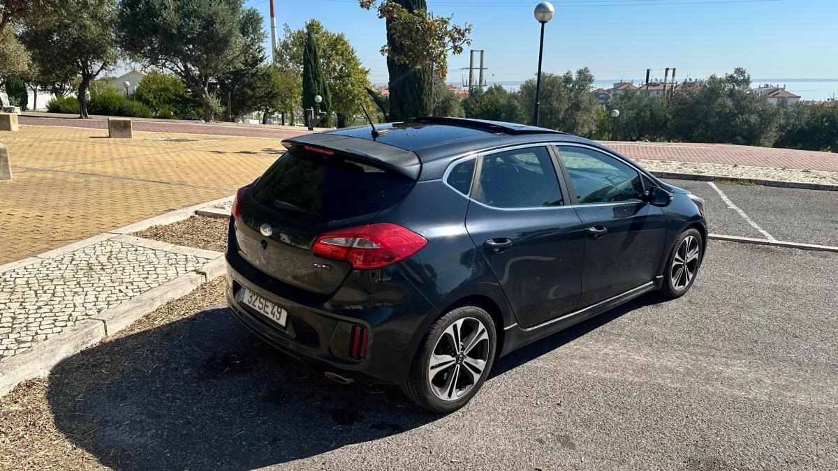 kia-ceed-1-6-crdi-2016-diesel-1582cc