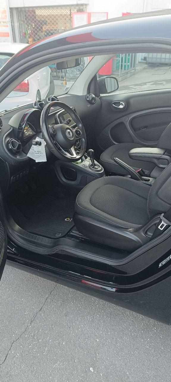 smart-fortwo-17-6-kwh-2017-eletrico