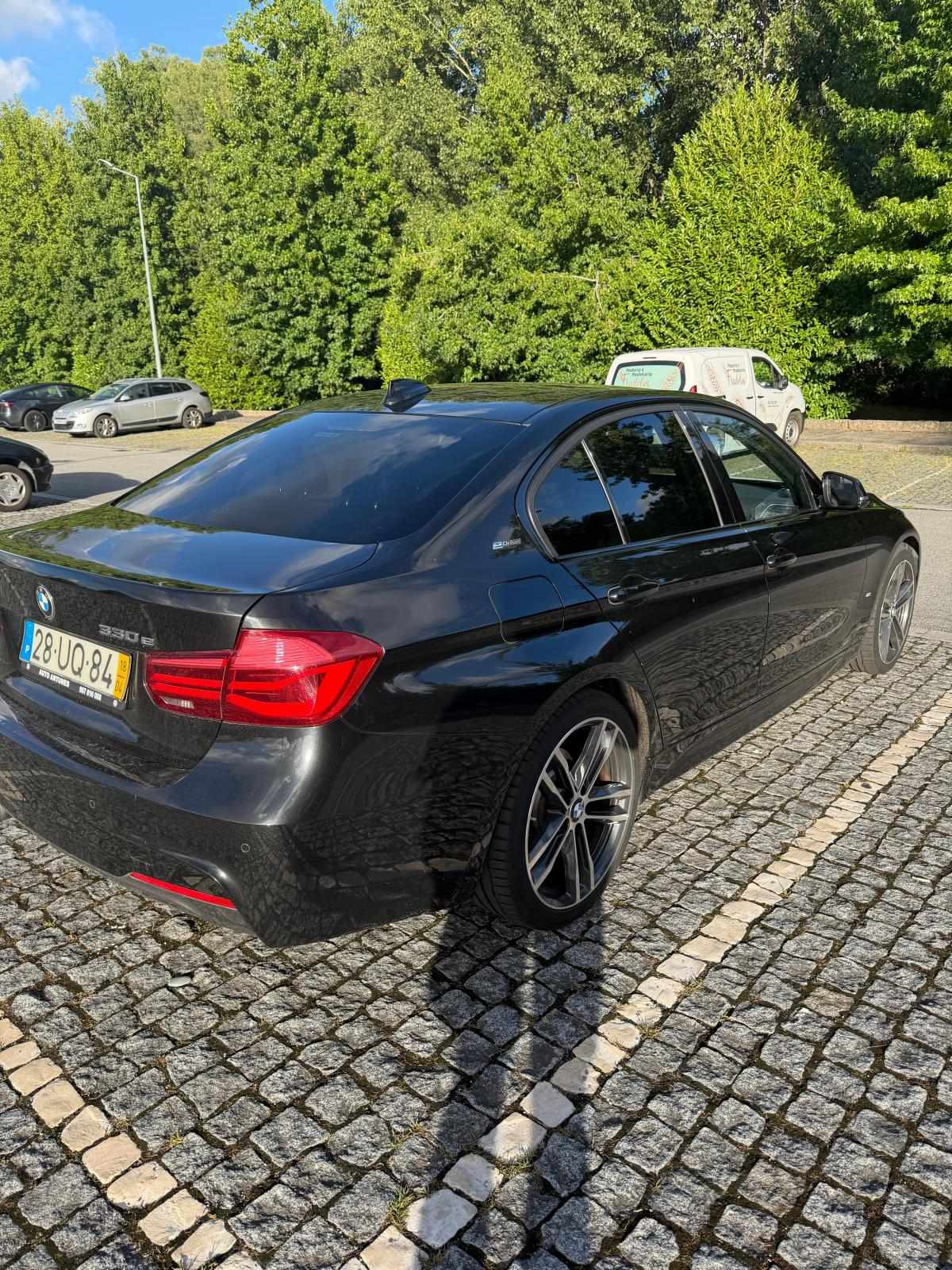 bmw-serie-3-330e-drive-2018-hibrido-1998cc